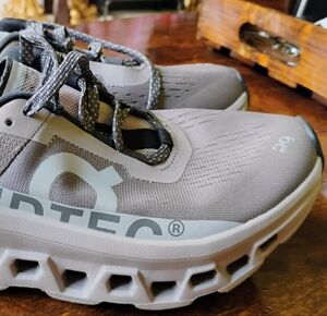 On Running Women's Shoes in Gray and White